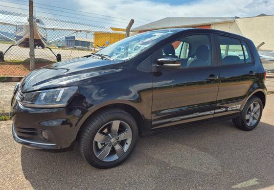 VOLKSWAGEN FOX 1.6 MSI TOTAL FLEX CONNECT 4P I-MOTION